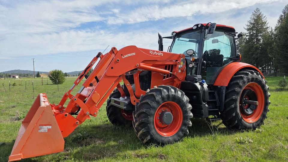 2022 KUBOTA TRACTOR M7-172